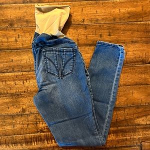 ⚡️3/$20 Women’s maternity jeans - skinny, medium wash pants - size 6